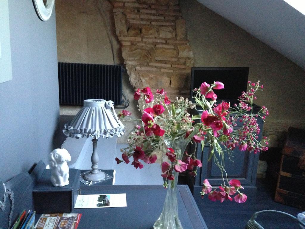 Le Lavoir Bed and Breakfast Châteauroux Rum bild